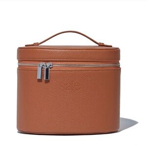 NWT! Saie Vanity Case
